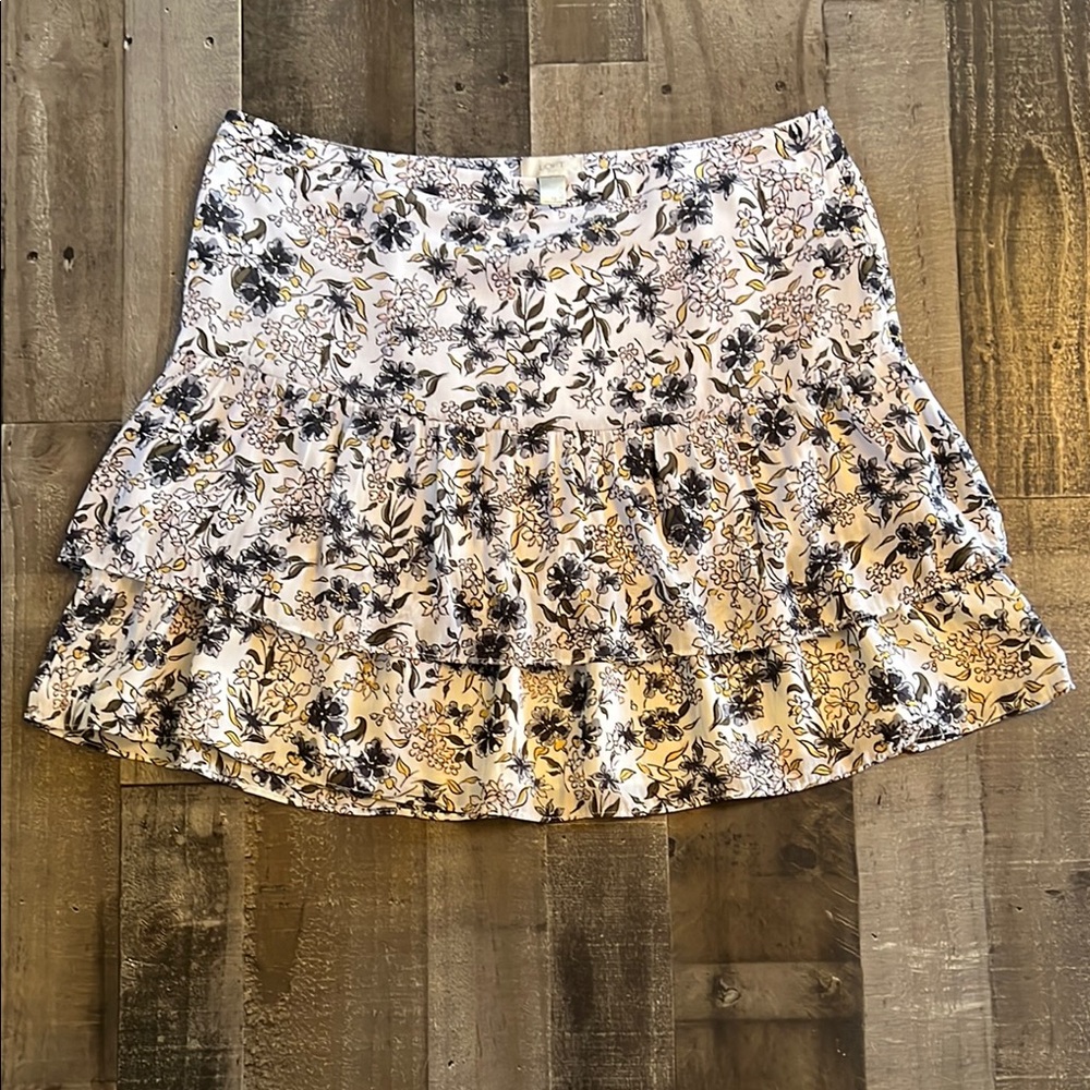 Floral‎ Black and White Skirt